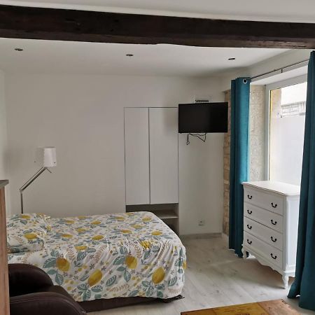 Studio Renove Centre Mansle Apartment ภายนอก รูปภาพ