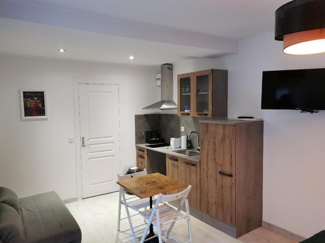 Studio Renove Centre Mansle Apartment ภายนอก รูปภาพ