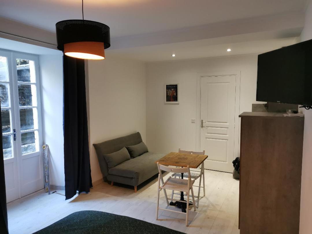 Studio Renove Centre Mansle Apartment ภายนอก รูปภาพ